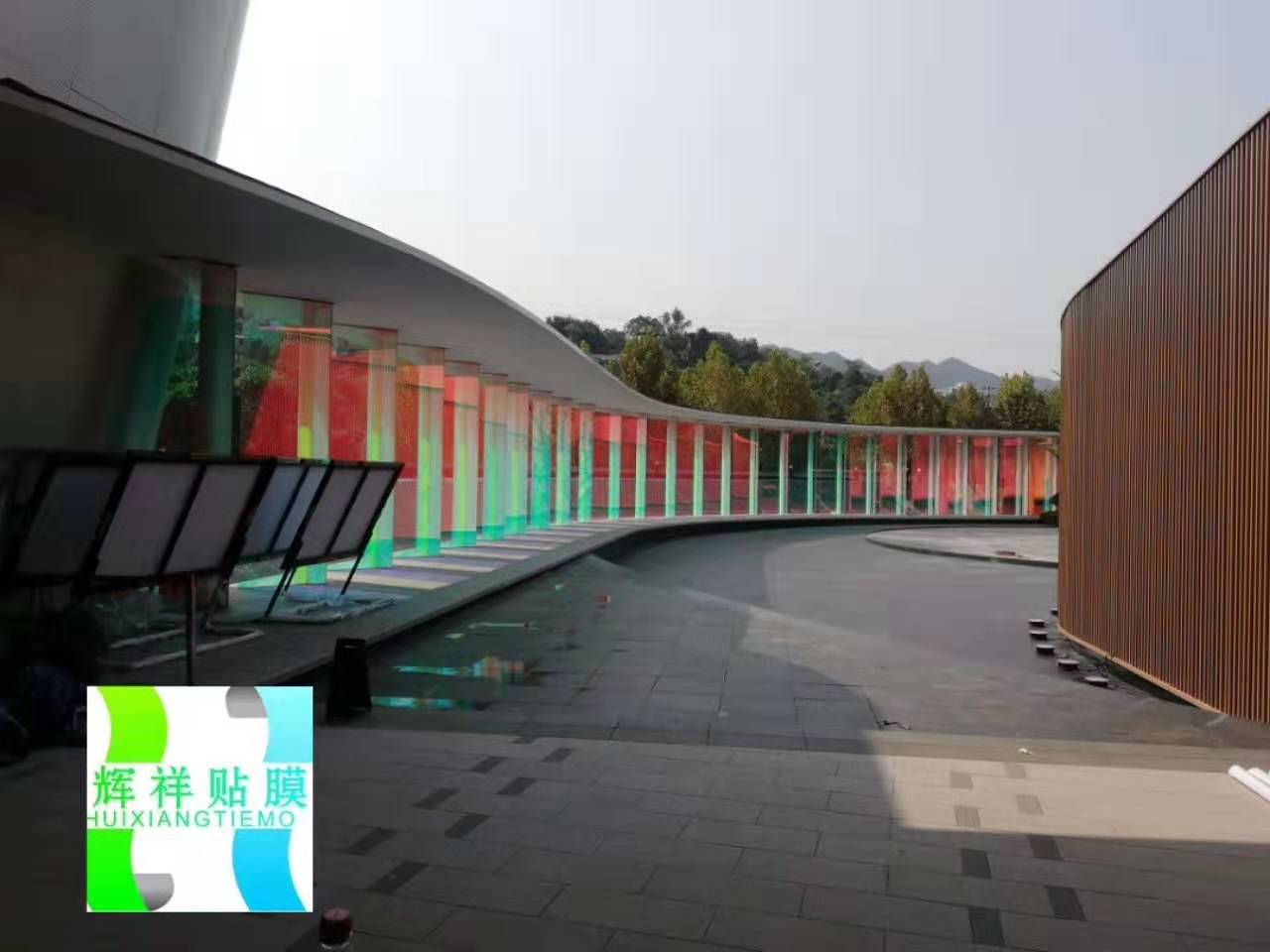 重慶輝祥彬節(jié)能科技有限公司,太陽(yáng)隔熱膜,安全防爆膜,輝祥貼膜,重慶輝祥貼膜.玻璃貼膜. 建筑膜 .隔熱膜.貼膜.龍膜建筑膜.山太克建筑膜.KDX建筑膜.