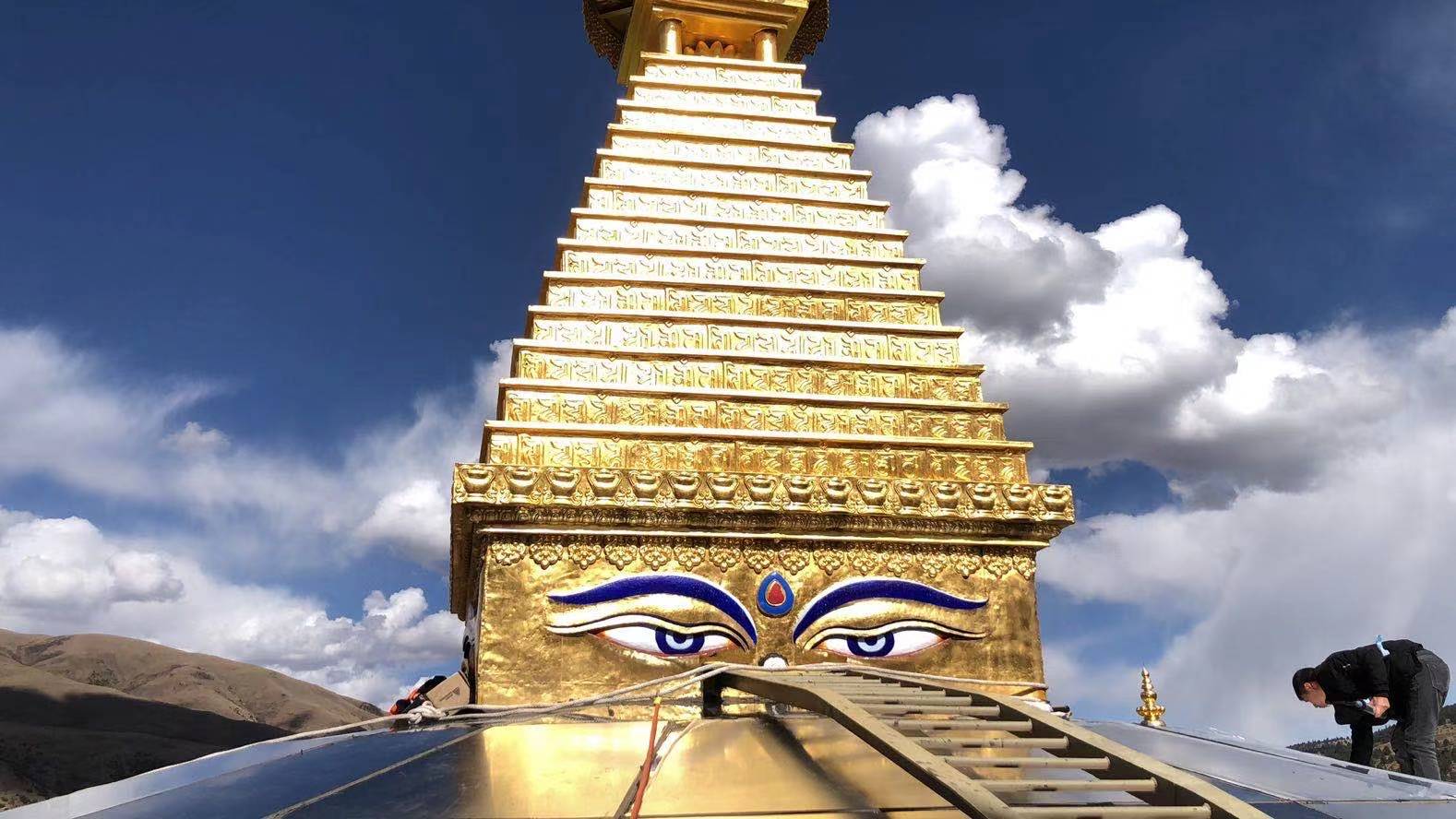 重慶輝祥彬節(jié)能科技有限公司,太陽(yáng)隔熱膜,安全防爆膜,輝祥貼膜,重慶輝祥貼膜.玻璃貼膜. 建筑膜 .隔熱膜.貼膜.龍膜建筑膜.山太克建筑膜.KDX建筑膜.